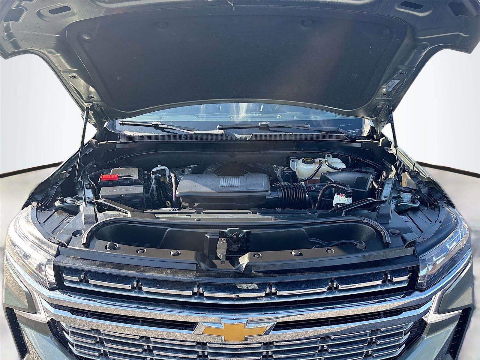 Used 2023 Chevrolet Suburban Premier image 35