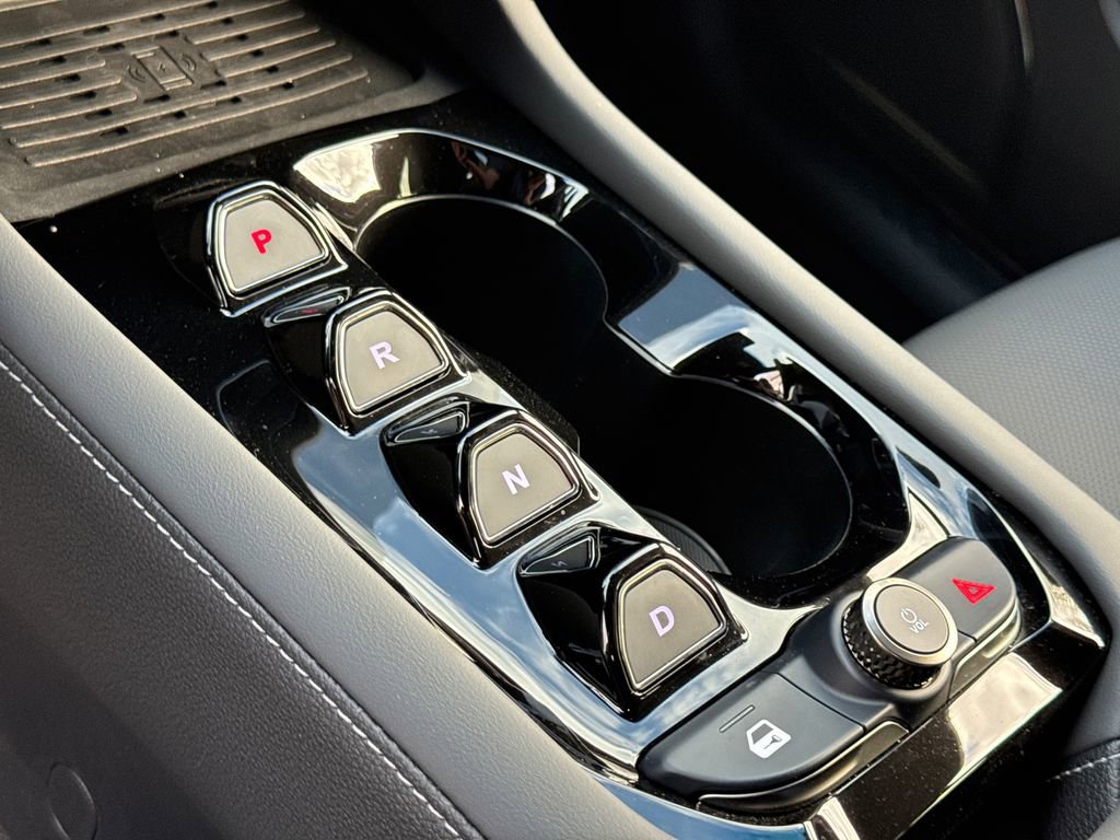 New 2025 VinFast VF 8 Plus AWD/4WD image 27