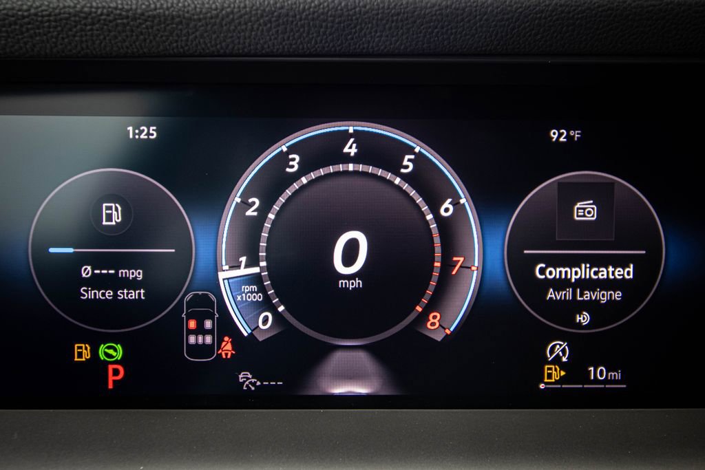 New 2026 Volkswagen Tiguan SE FWD image 40