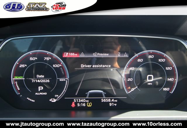 Used 2022 Audi e-tron Premium Plus w/ Premium Plus Package AWD/4WD image 26