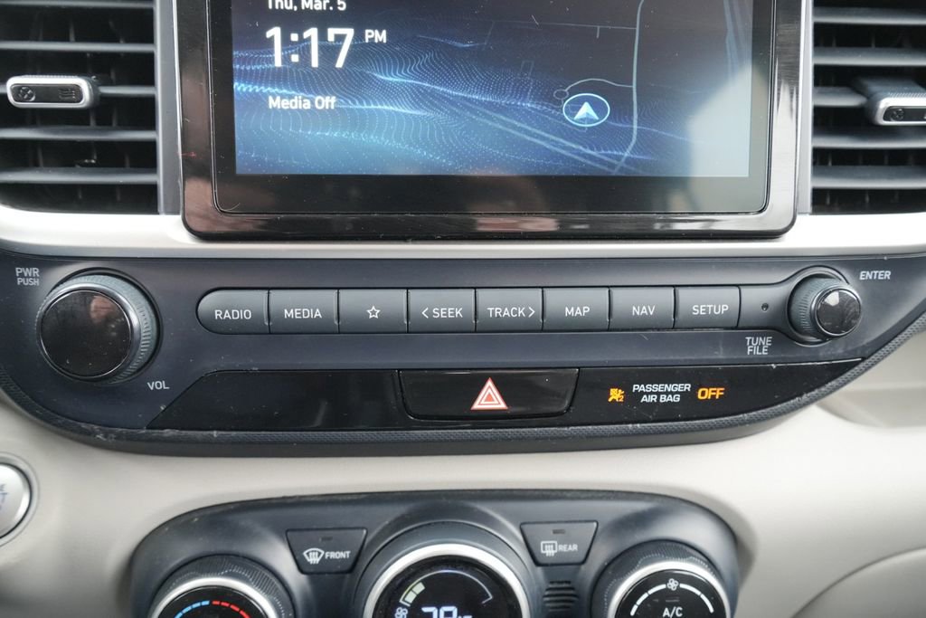 Certified 2023 Hyundai Venue Limited w/ Cargo Package image 32