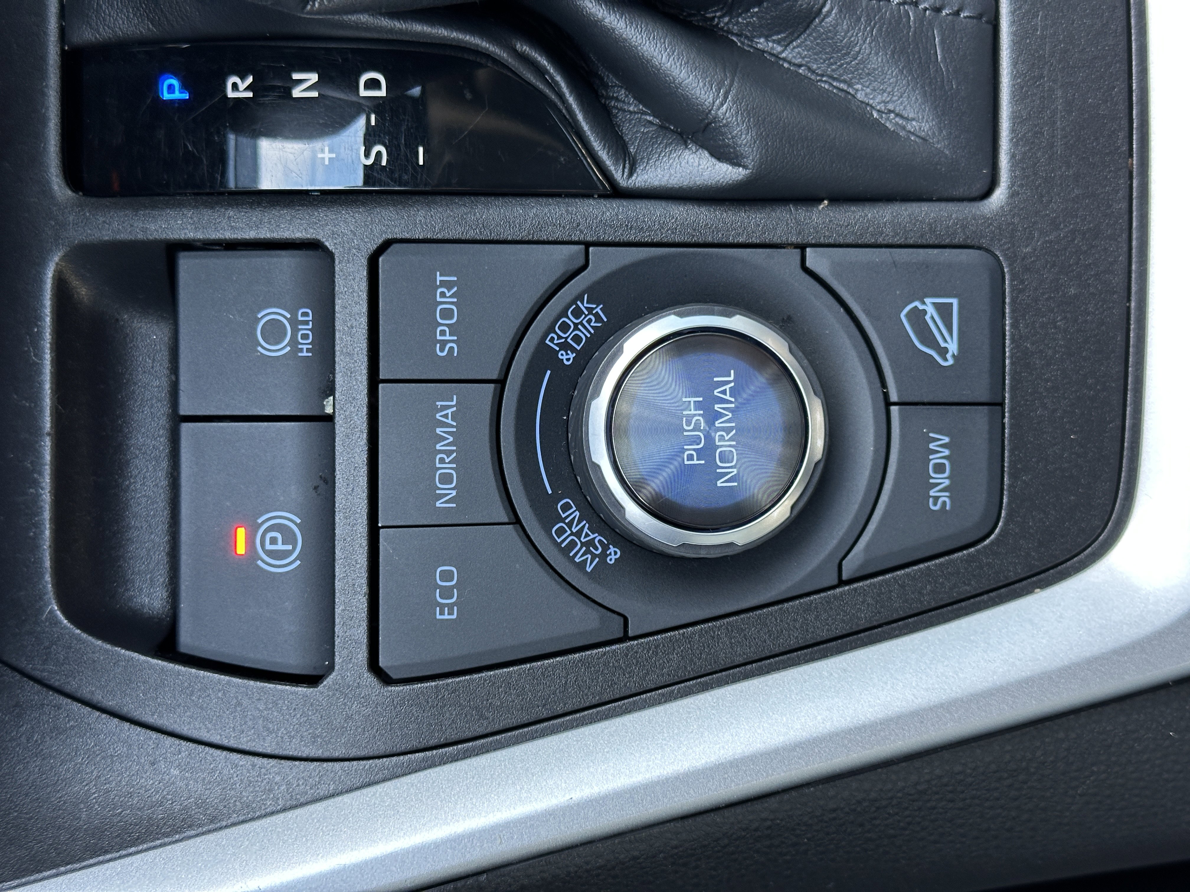 Used 2021 Toyota RAV4 TRD Off-Road image 34