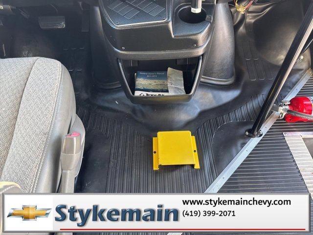 Used 2013 Chevrolet Express 3500 w/ School Bus Package image 33