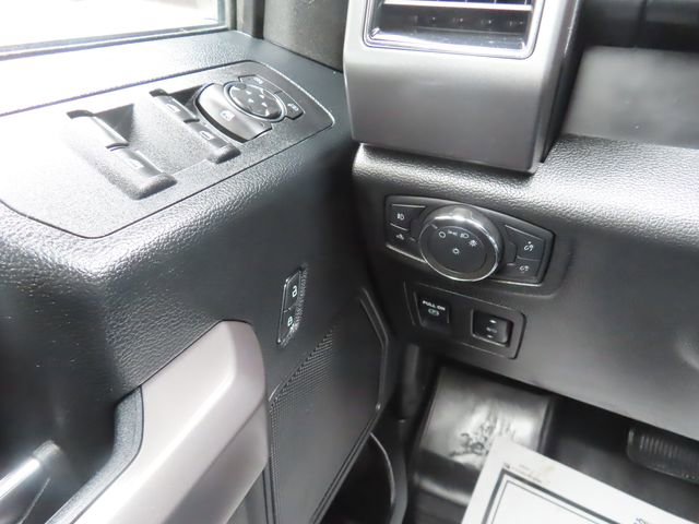 Used 2020 Ford F150 XLT w/ Equipment Group 302A Luxury AWD/4WD image 33