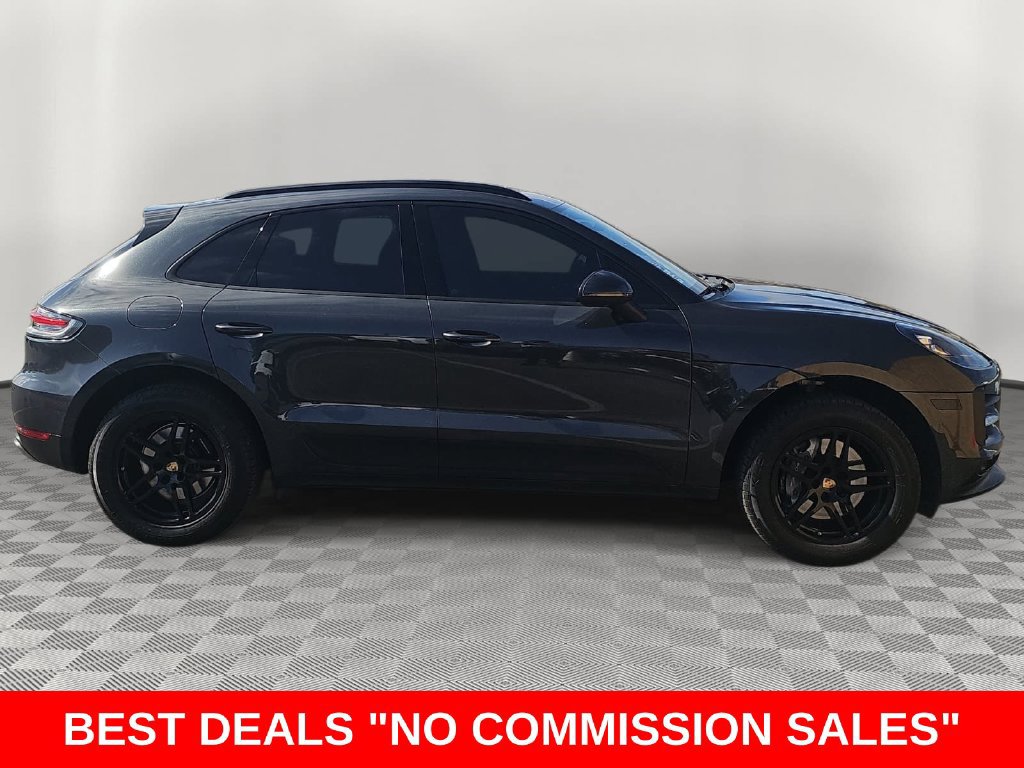 Used 2021 Porsche Macan w/ Premium Package AWD/4WD image 2