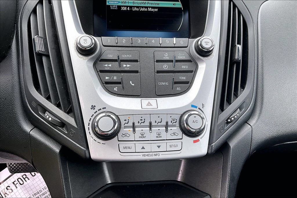 Used 2016 Chevrolet Equinox LS FWD image 17