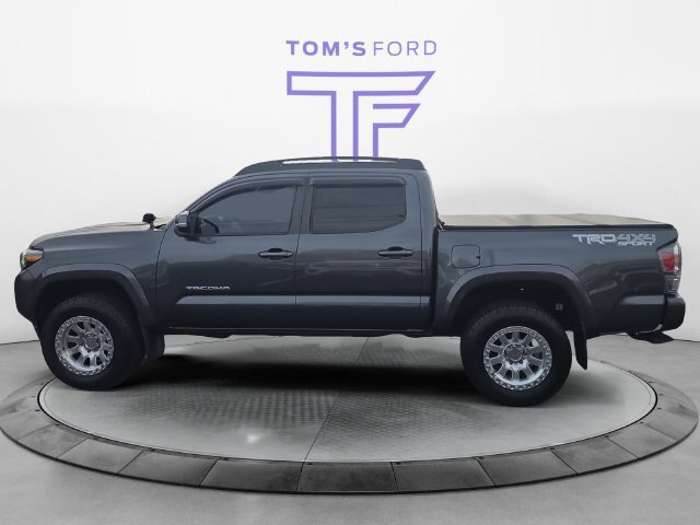 Used 2022 Toyota Tacoma TRD Sport w/ Technology Package AWD/4WD image 3