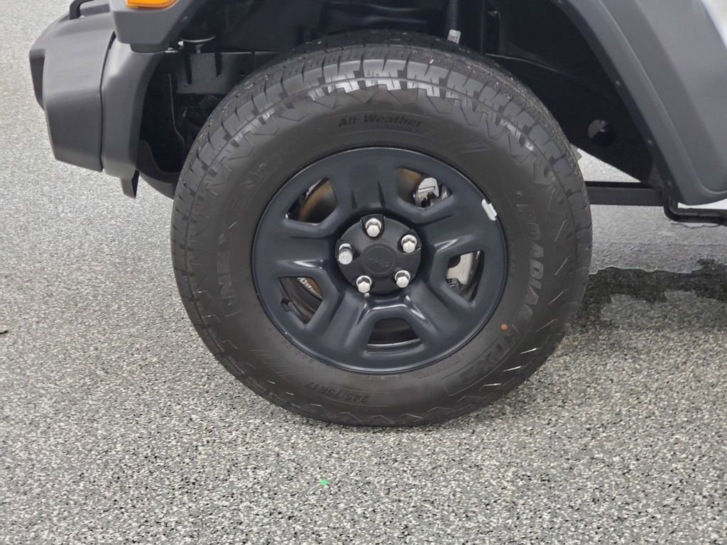 Used 2025 Jeep Wrangler Sport image 8