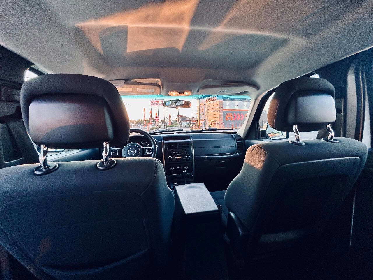 Used 2012 Jeep Liberty Sport image 24