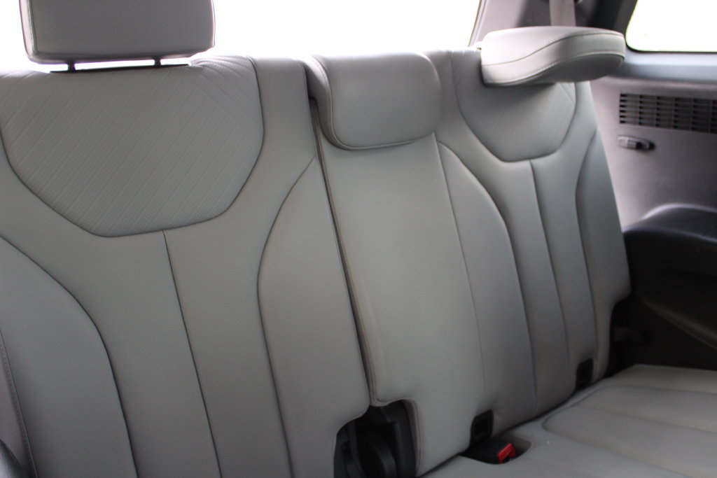 Used 2025 Hyundai Palisade SEL FWD image 33