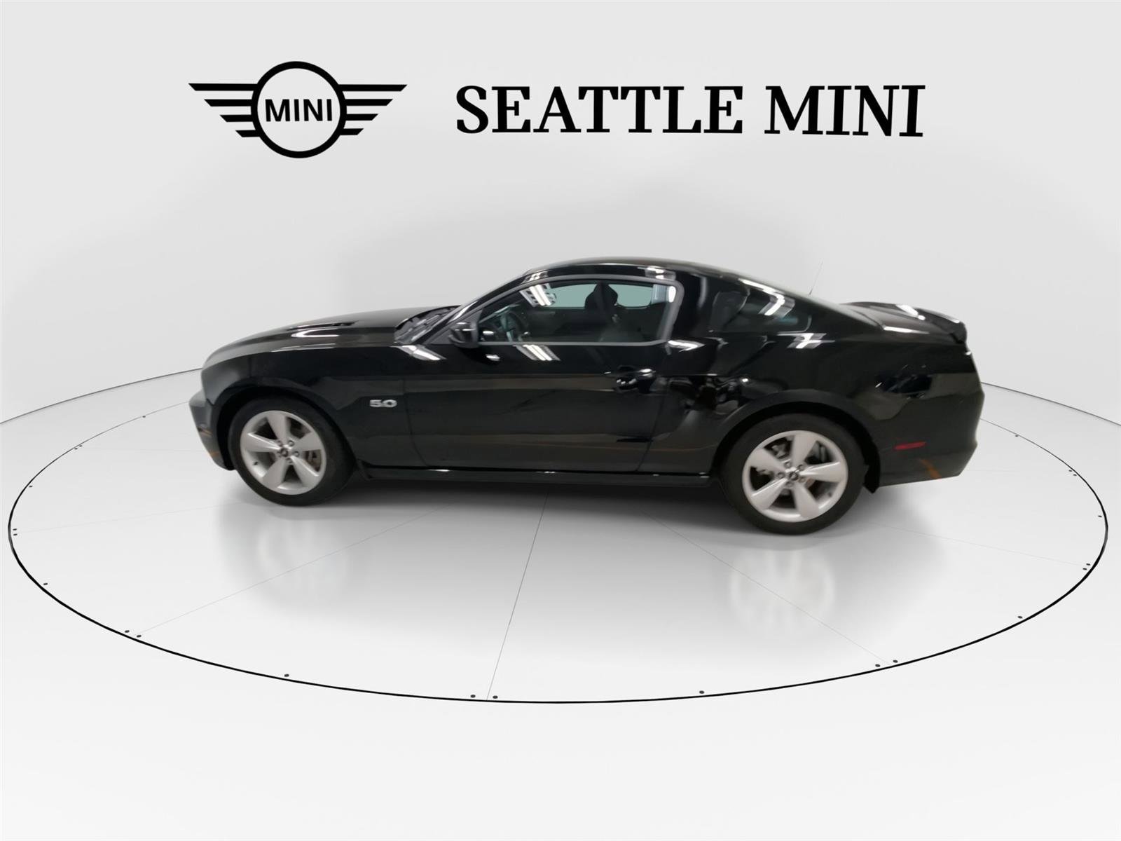 Used 2014 Ford Mustang GT w/ Equipment Group 301A RWD image 6