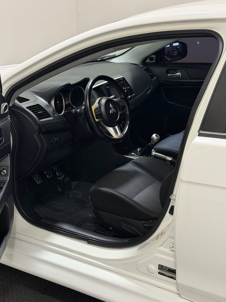 Used 2015 Mitsubishi Lancer Evolution GSR AWD/4WD image 8