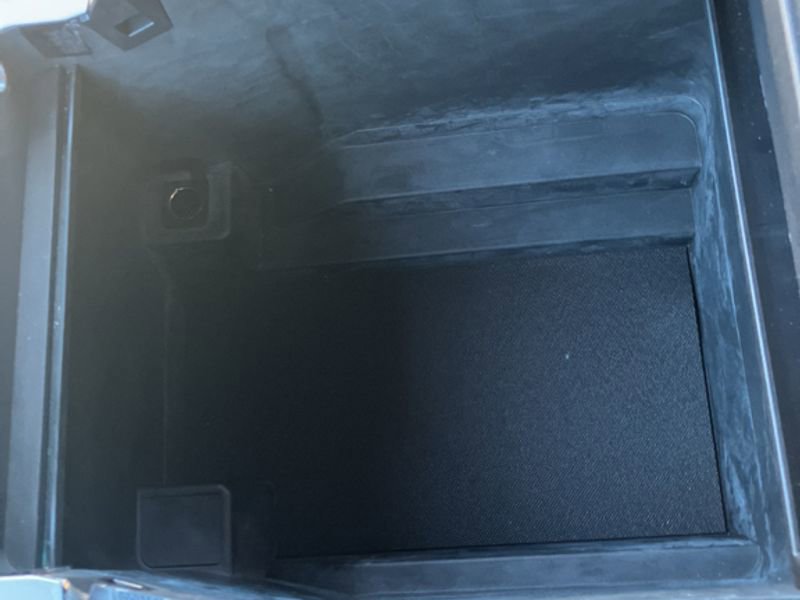 Used 2022 Ford F250 Lariat w/ Chrome Package image 24