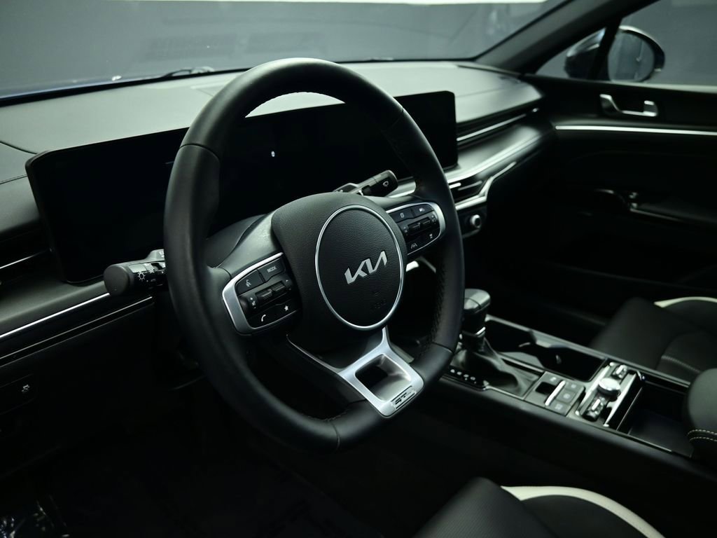 Used 2025 Kia K5 GT-Line w/ GT-Line Premium Package image 51