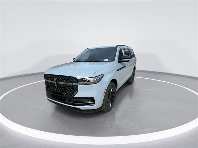 New 2025 Lincoln Navigator Reserve w/ Jet Appearance Package image 4