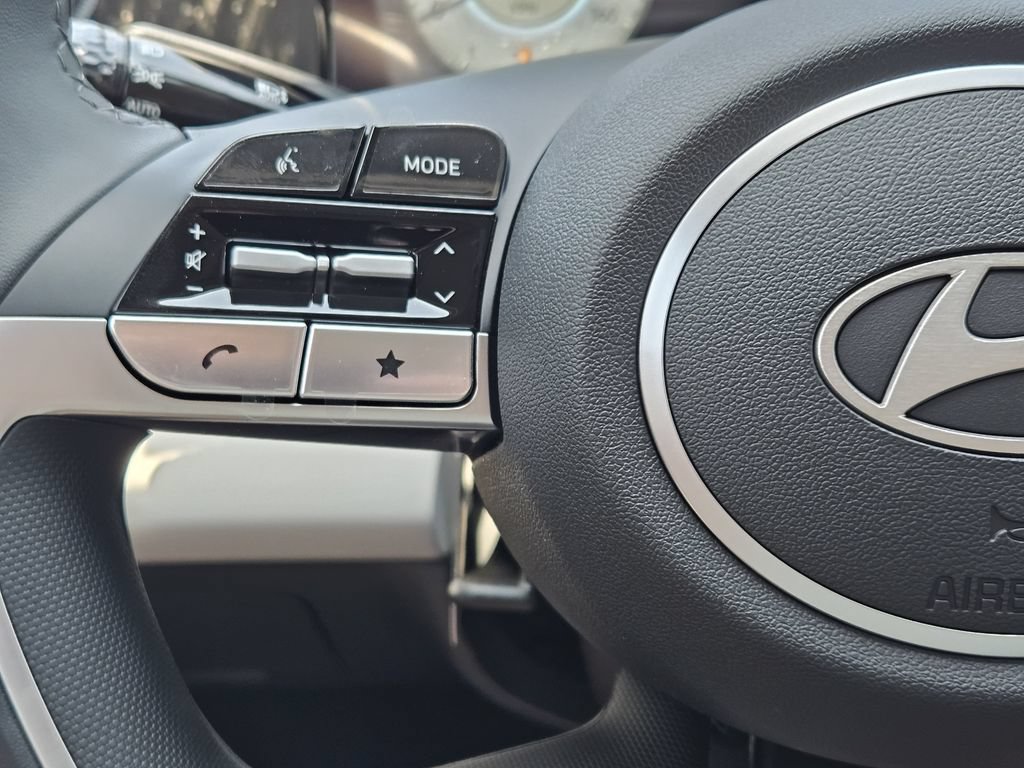 New 2026 Hyundai Elantra Limited FWD image 28