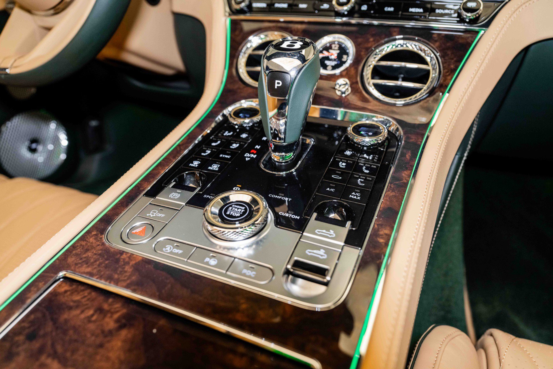 Used 2024 Bentley Continental GT V8 AWD/4WD image 34