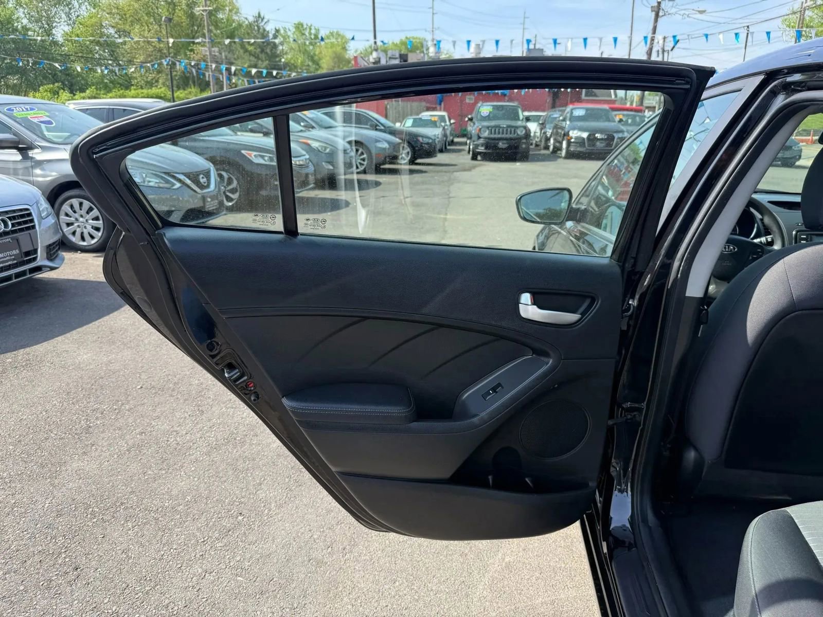Used 2017 Kia Forte LX w/ LX Popular Package image 34
