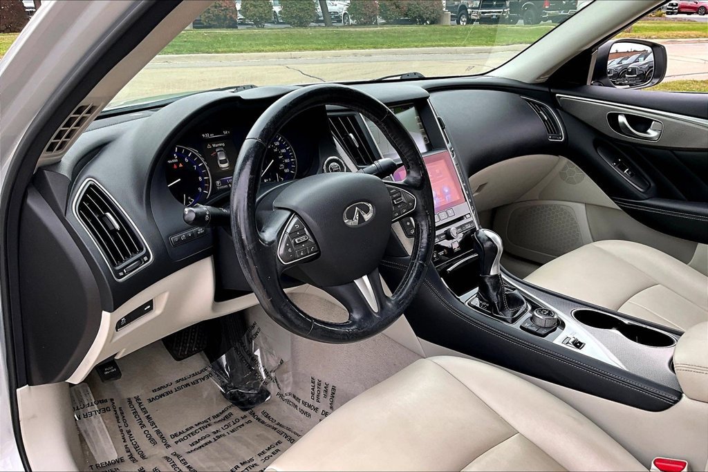 Used 2014 INFINITI Q50 Premium w/ Navigation Package AWD/4WD image 16