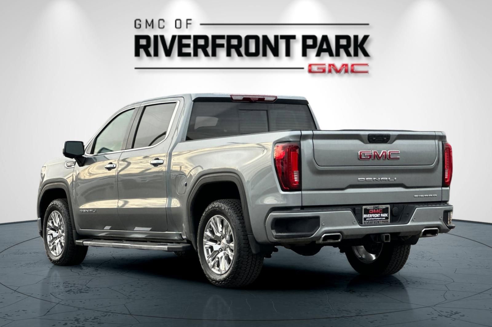 Used 2024 GMC Sierra 1500 Denali w/ Technology Package image 5