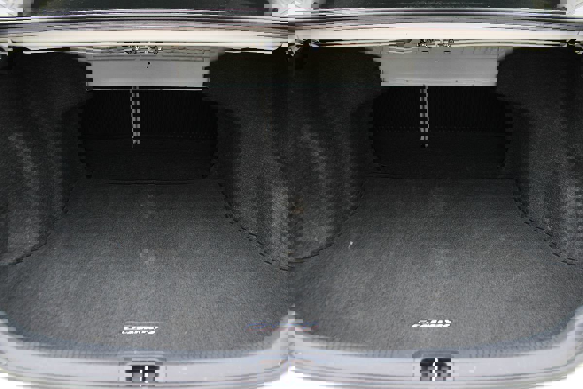 Used 2015 Toyota Camry XLE FWD image 43