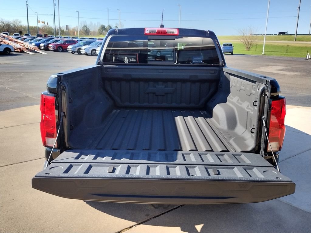 Used 2024 Chevrolet Colorado LT w/ LT Convenience Package AWD/4WD image 12