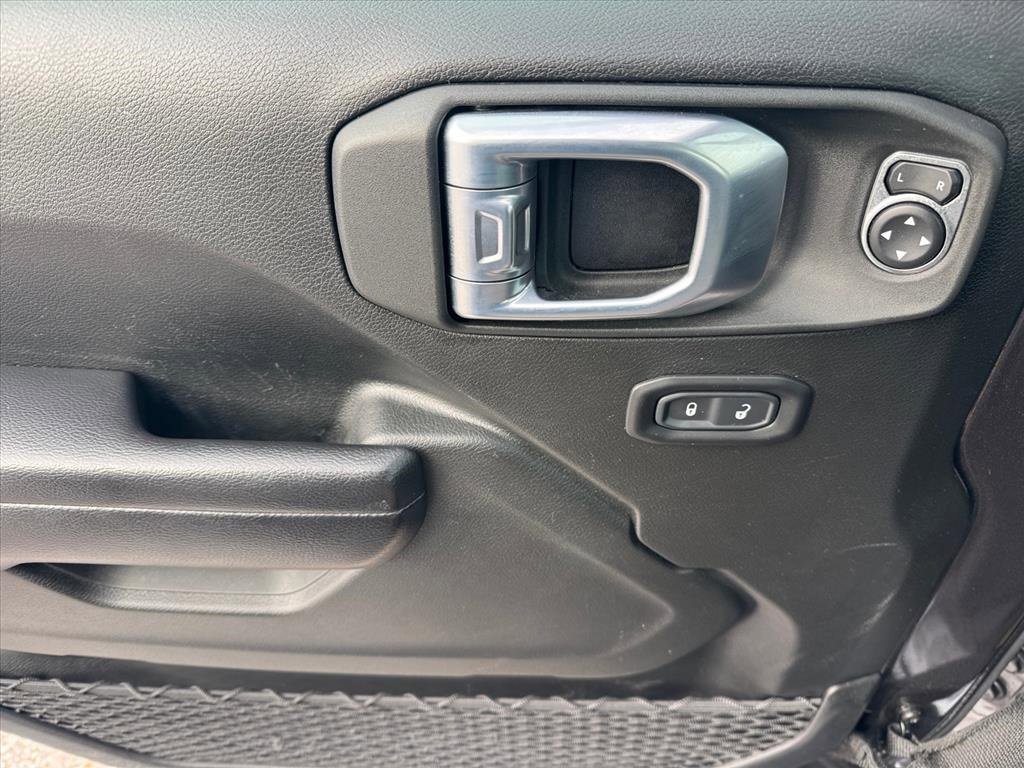 Used 2021 Jeep Wrangler Unlimited Willys image 20