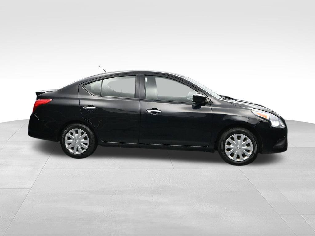 Used 2019 Nissan Versa SV FWD image 6