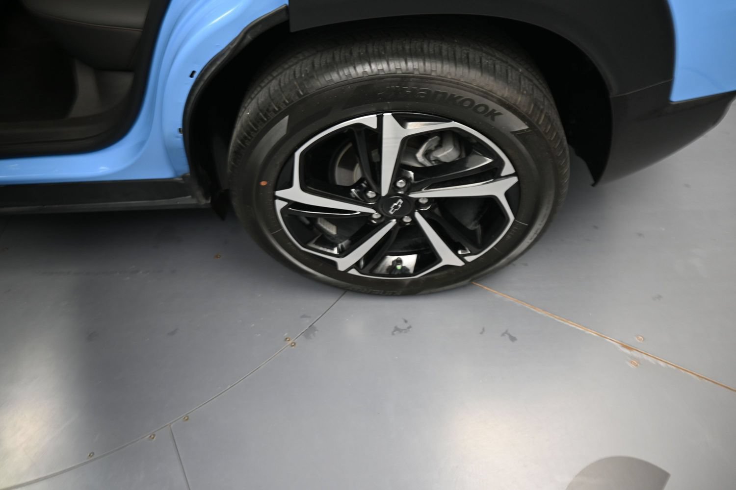 Used 2023 Chevrolet TrailBlazer RS w/ Sun and Liftgate Package FWD image 18
