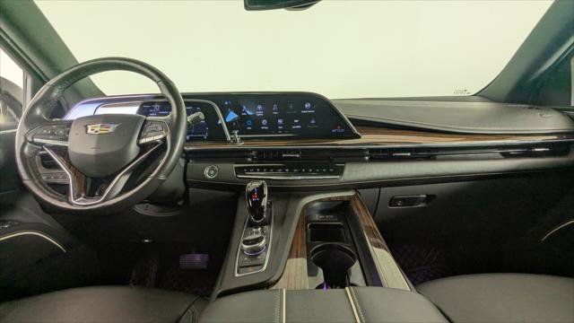 Used 2022 Cadillac Escalade ESV Luxury image 35