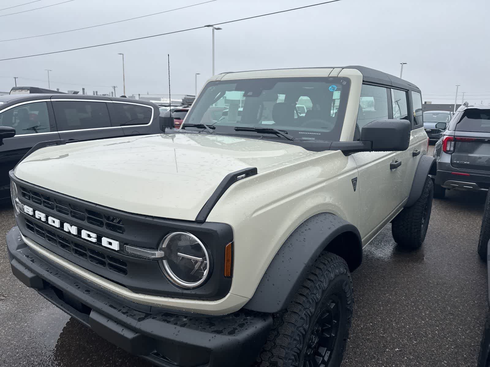 New 2026 Ford Bronco 4-Door w/ Sasquatch Package AWD/4WD image 16