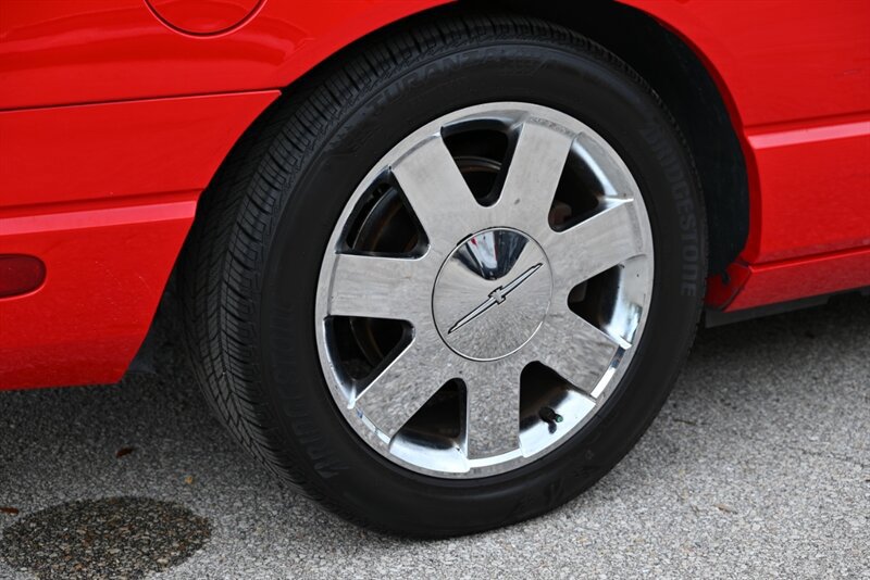 Used 2002 Ford Thunderbird RWD image 13