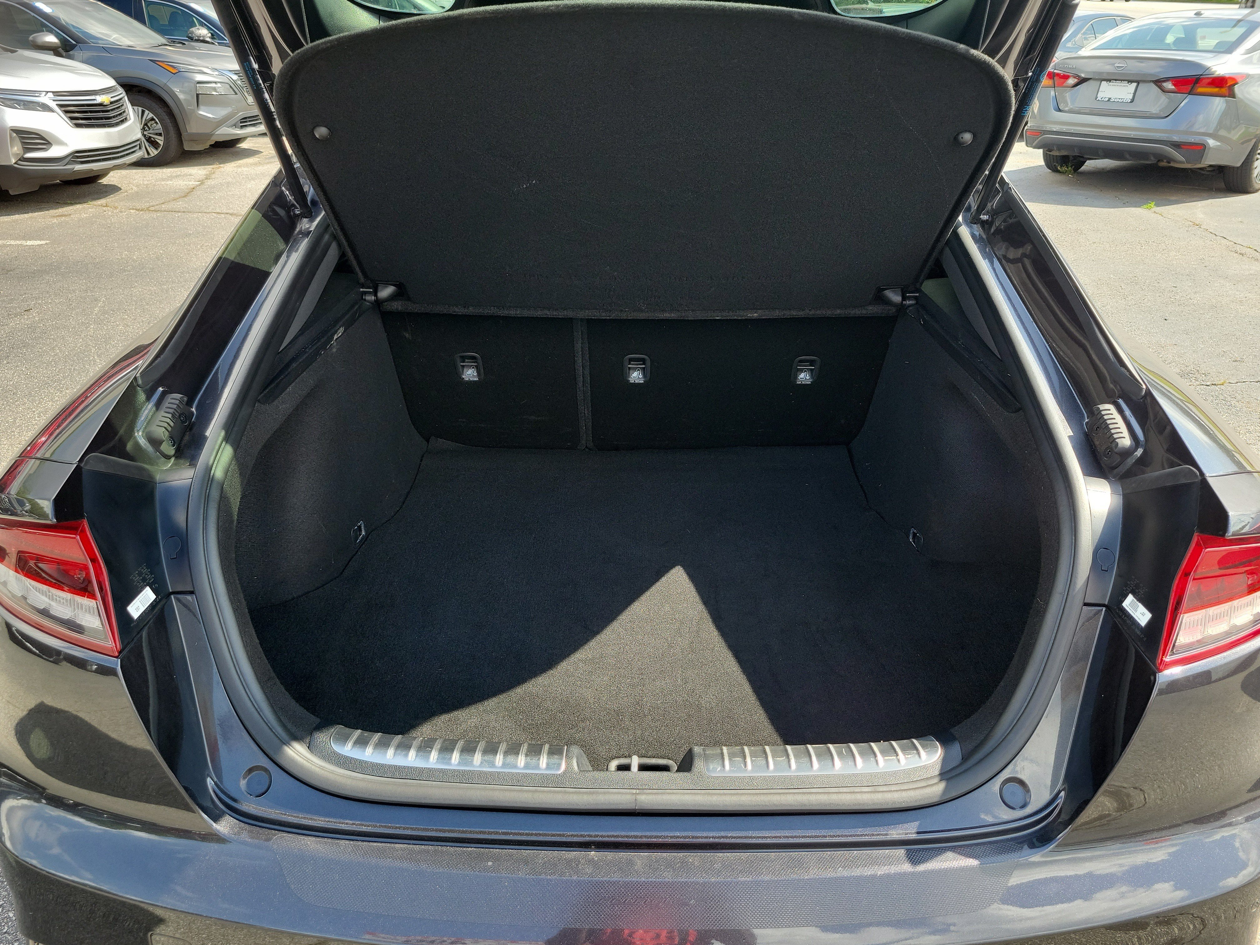 Certified 2022 Kia Stinger GT-Line RWD image 9