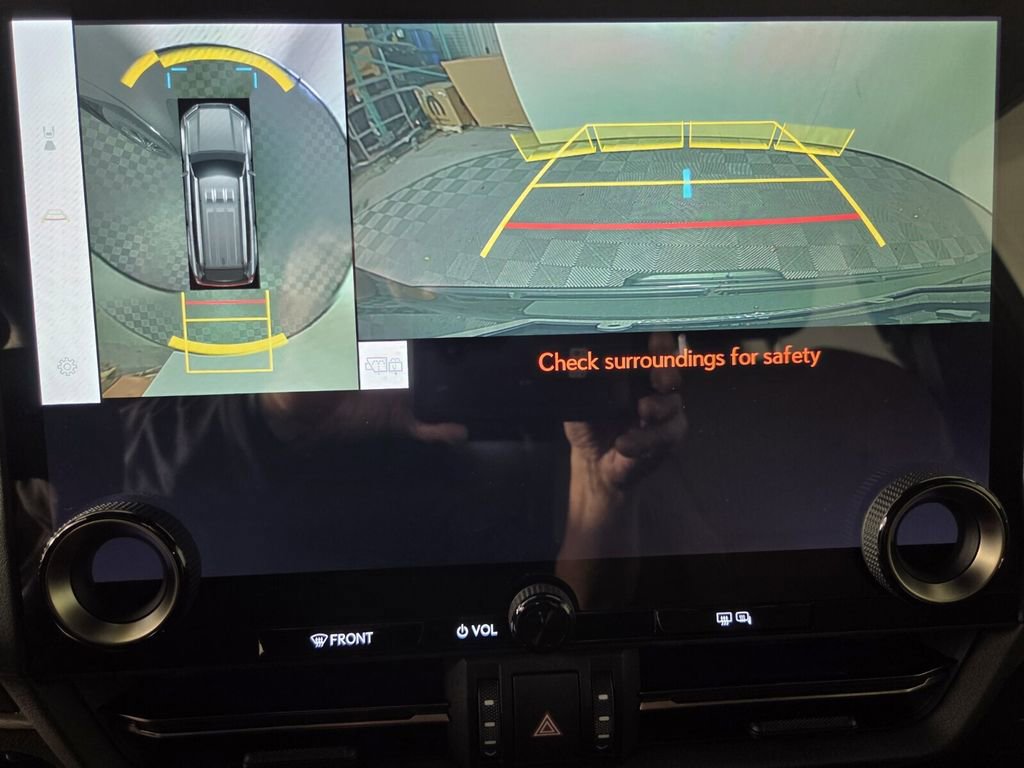 Used 2024 Lexus GX 550 w/ Cold Area Package AWD/4WD image 14