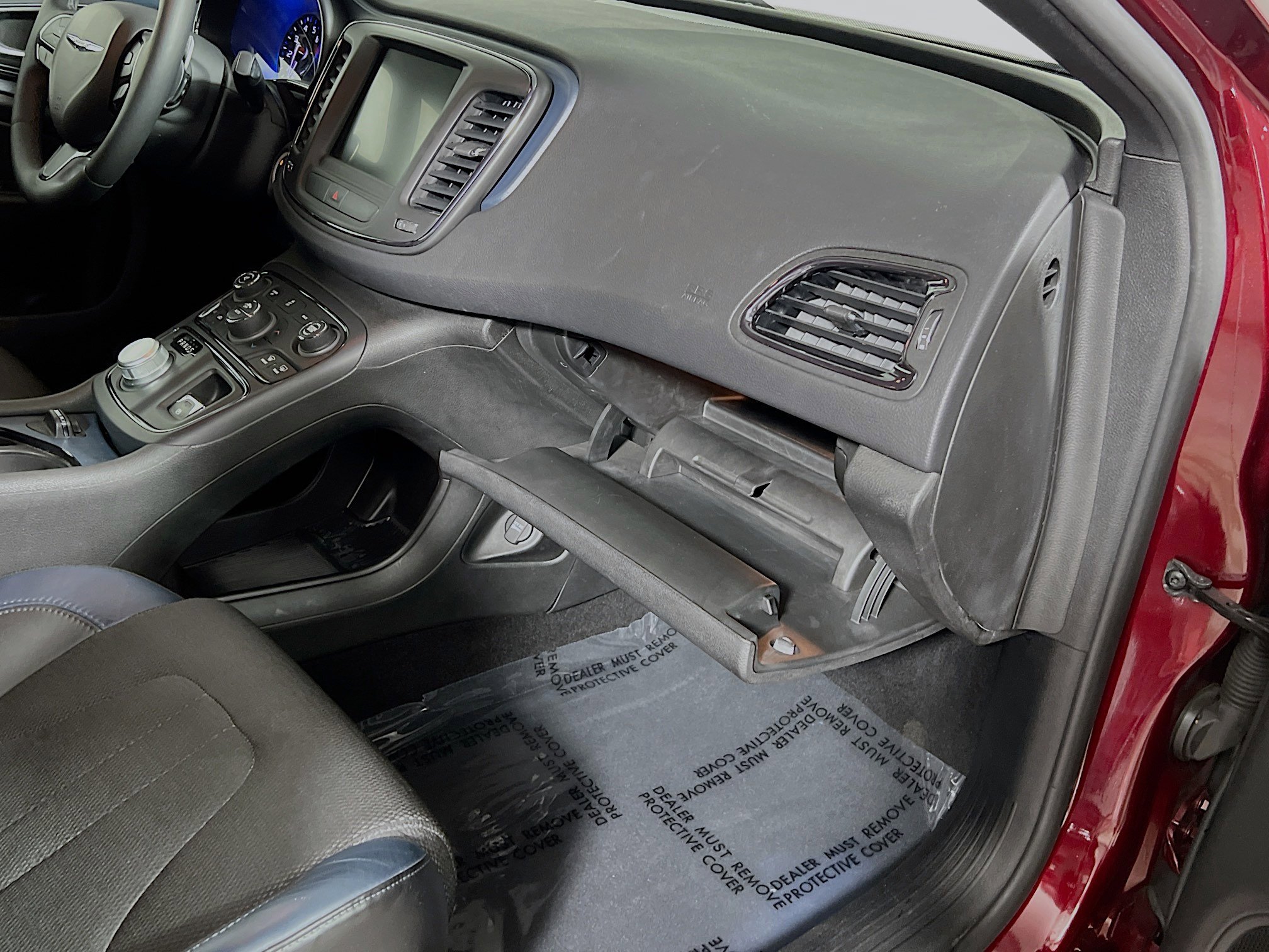 Used 2015 Chrysler 200 S w/ Navigation & Sound Group I FWD image 35