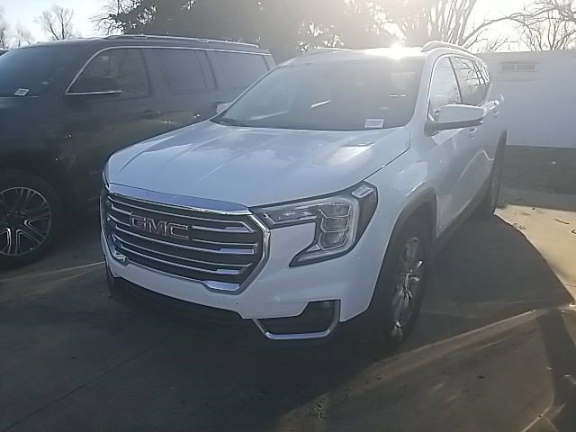 Certified 2024 GMC Terrain SLT image 12