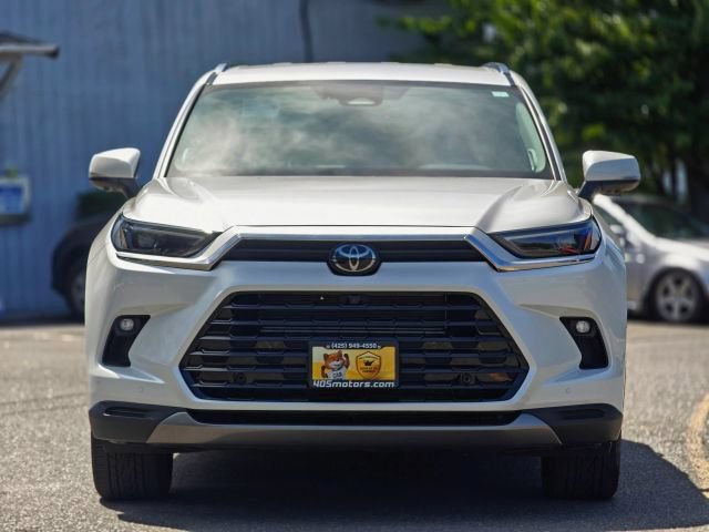 Used 2024 Toyota Grand Highlander AWD Hybrid image 2