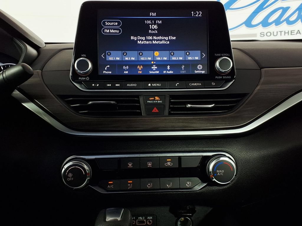 Used 2025 Nissan Altima 2.5 SV FWD image 22