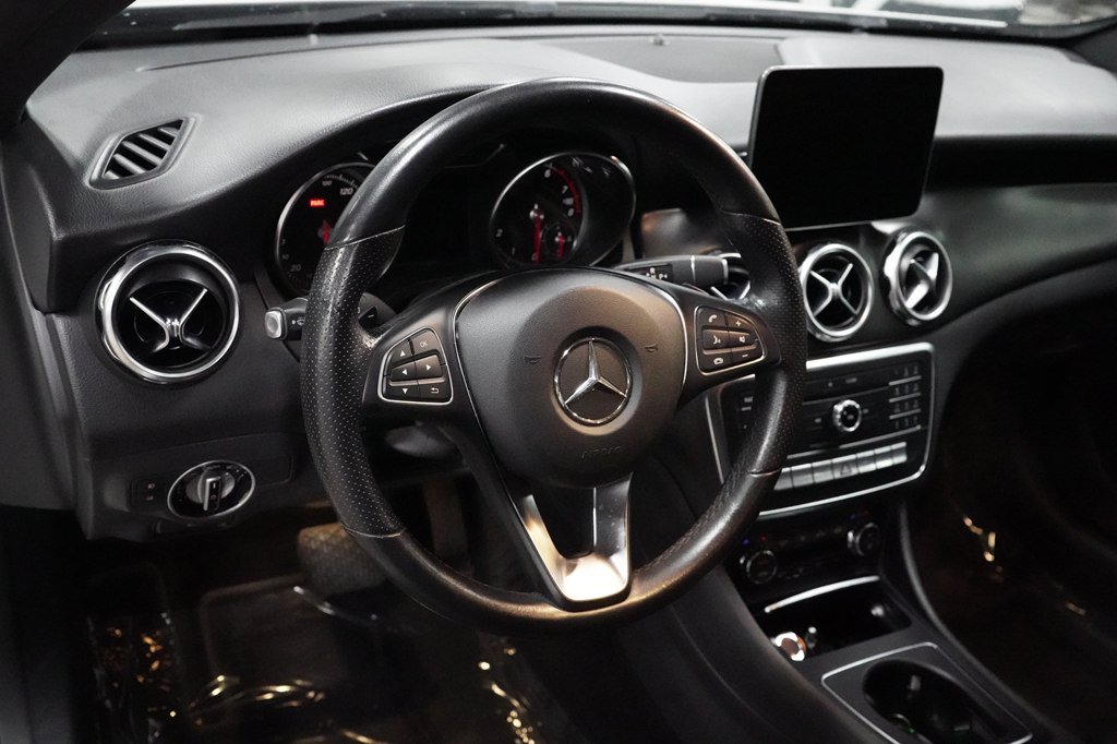 Used 2019 Mercedes-Benz GLA 250 w/ Convenience Package image 10