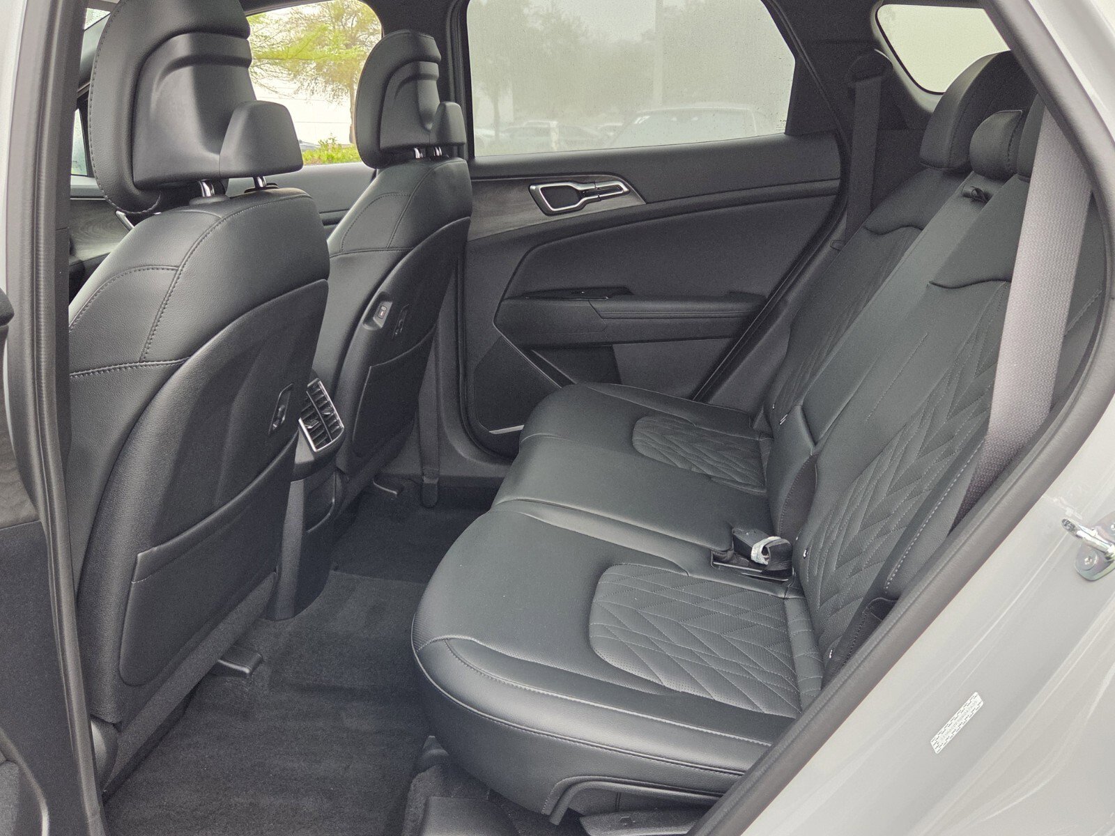 Used 2025 Kia Sportage X-Line w/ Premium Package image 11