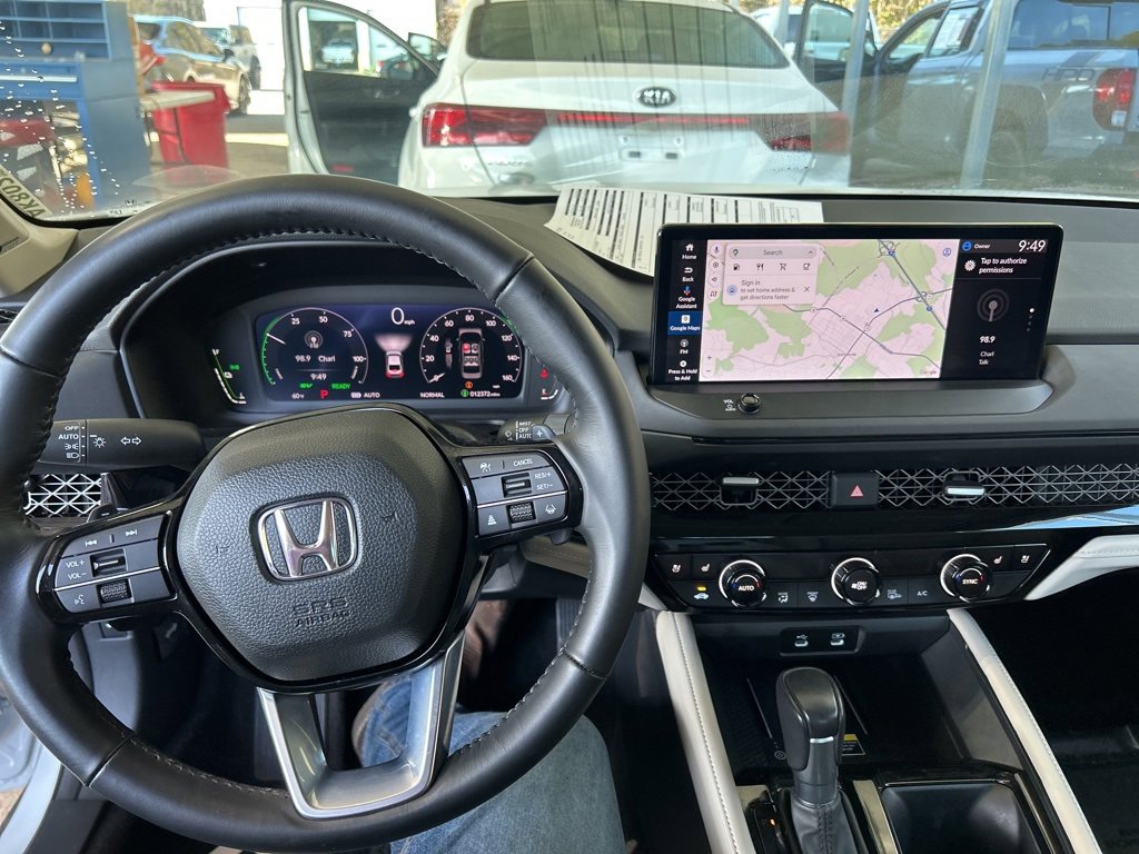 Used 2023 Honda Accord Touring image 5