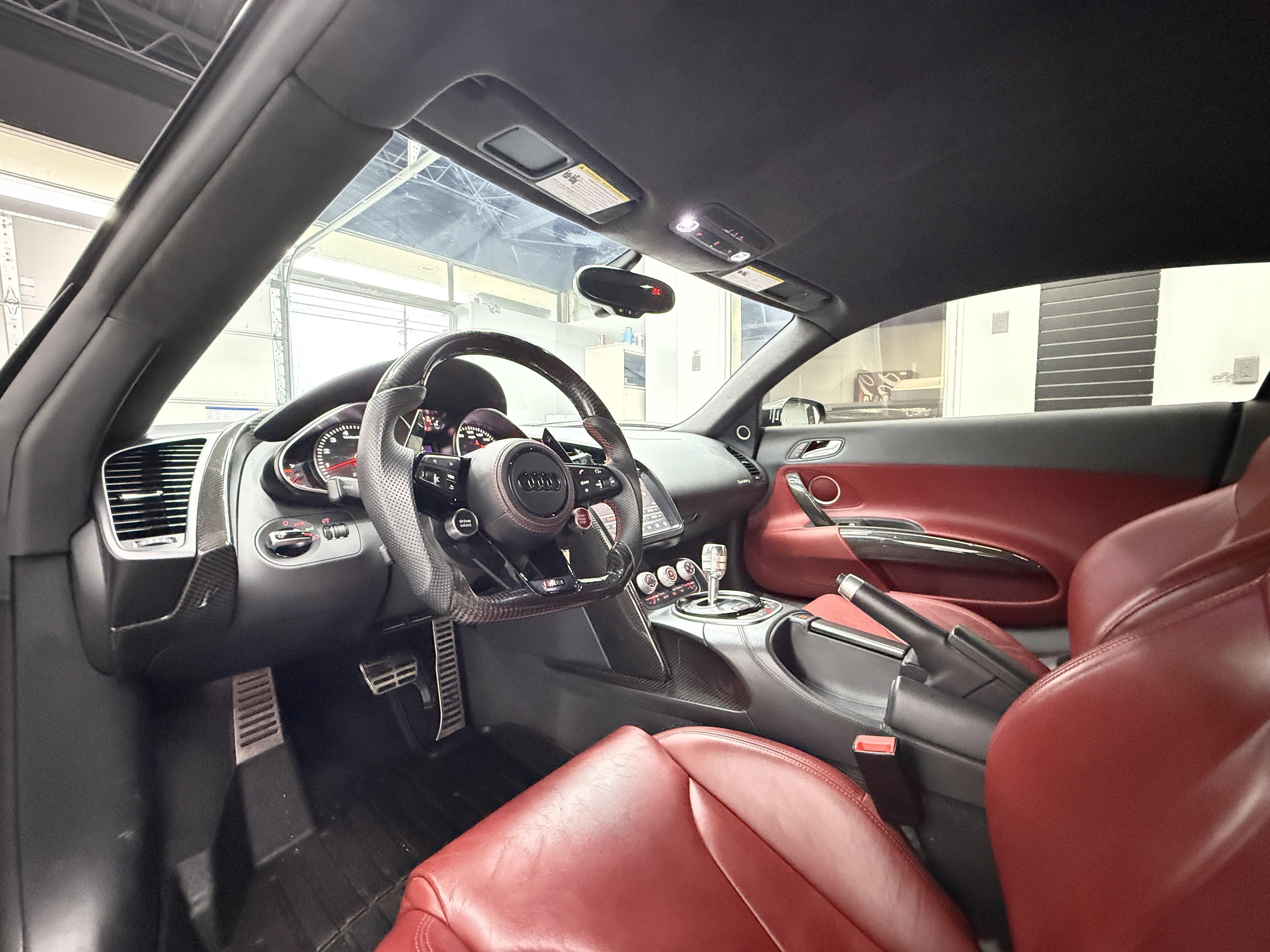 Used 2015 Audi R8 V8 image 14