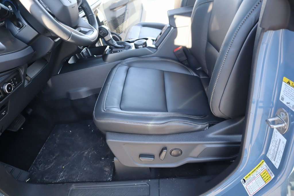 New 2025 Ford Bronco Badlands image 14