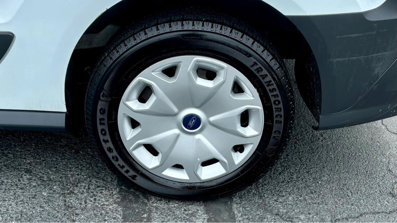 Used 2016 Ford Transit Connect XL FWD image 9