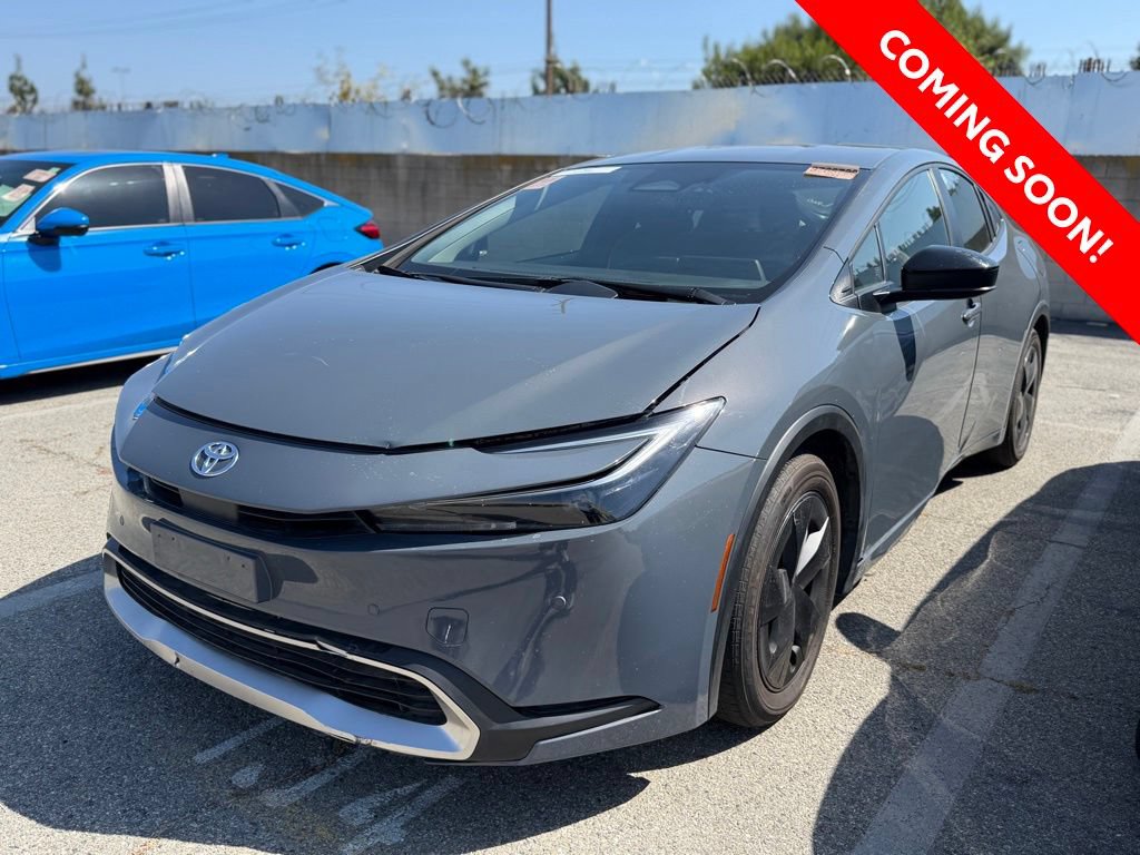 Used 2024 Toyota Prius Prime FWD image 2