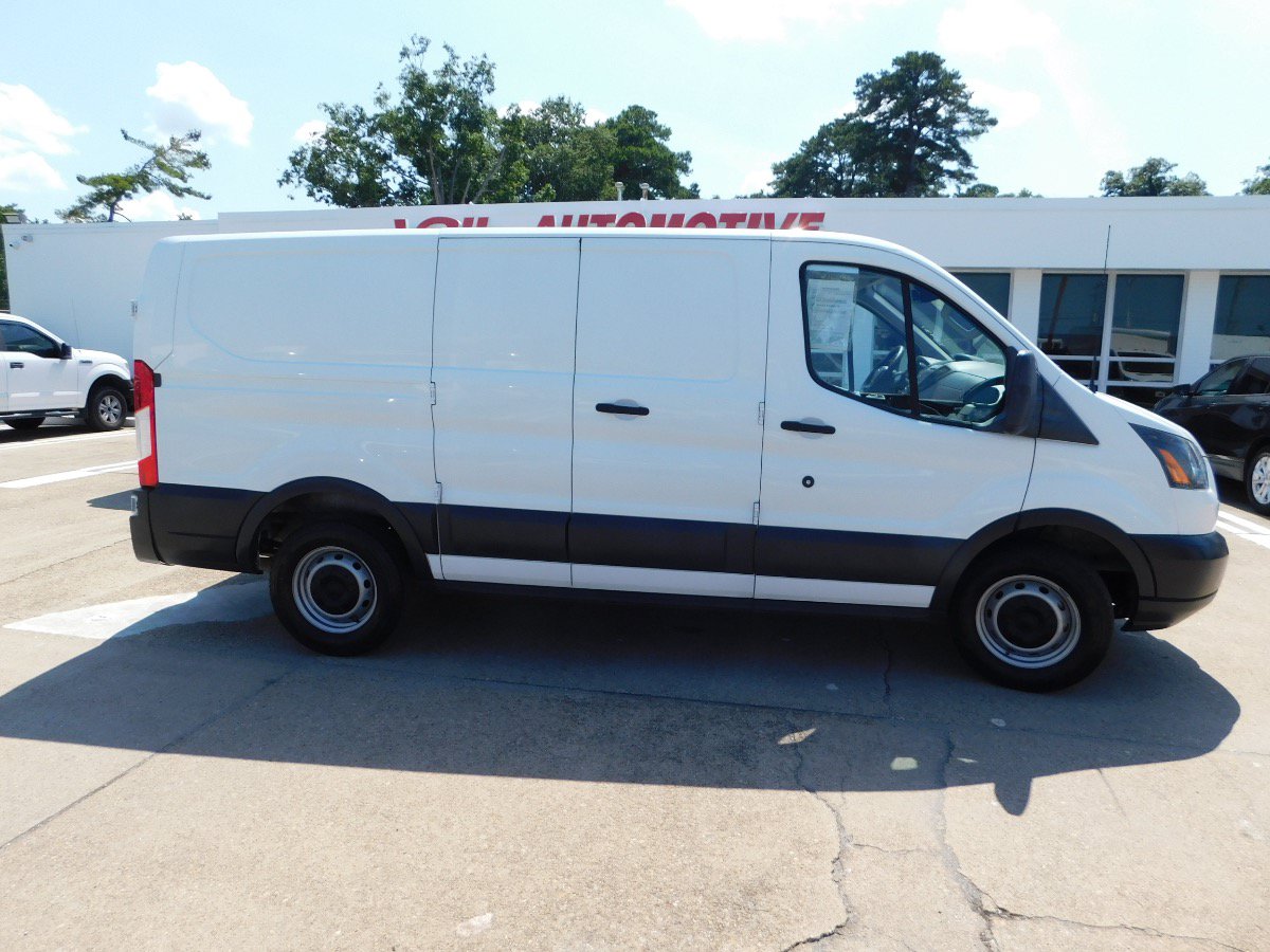 Used 2018 Ford Transit 150 130 Low Roof RWD image 2