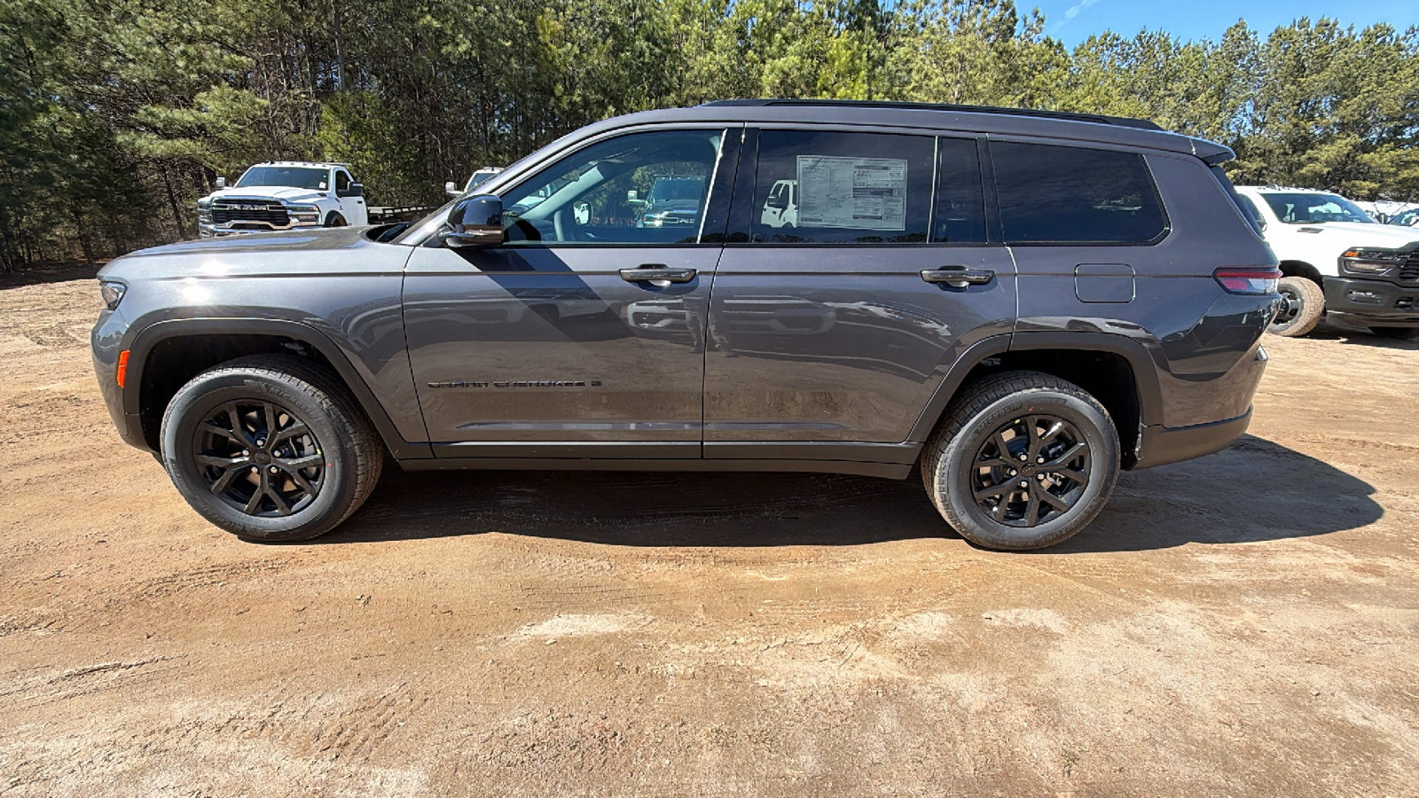 New 2026 Jeep Grand Cherokee L 4WD image 11