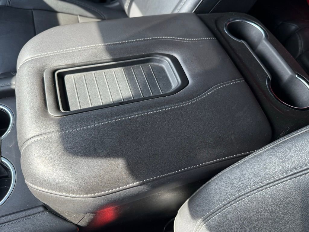 Used 2022 Chevrolet Suburban LT image 22