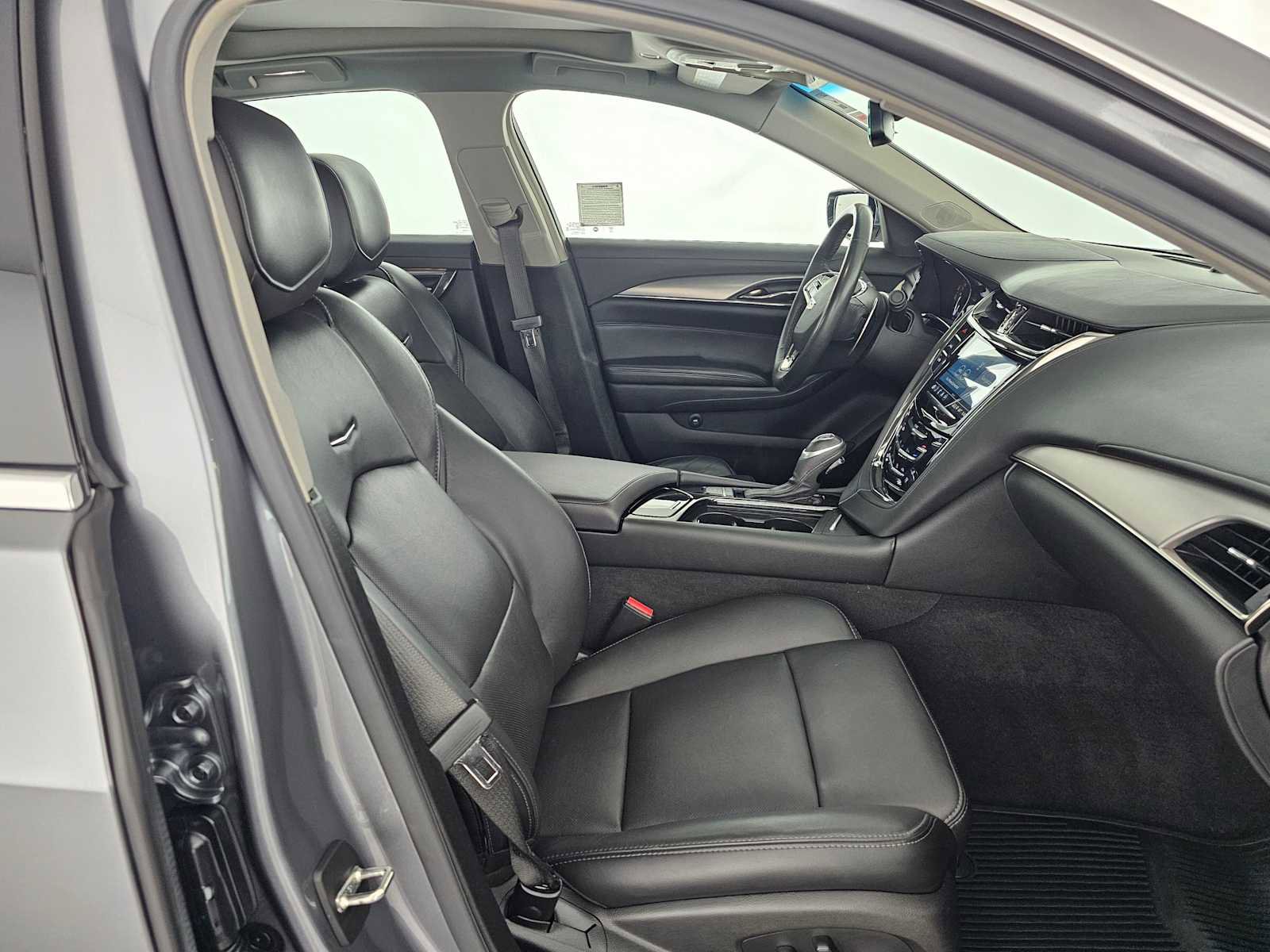 Used 2019 Cadillac CTS Luxury image 10