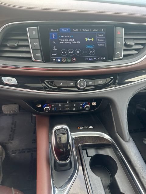 Used 2021 Buick Enclave Avenir w/ Avenir Technology Package AWD/4WD image 24